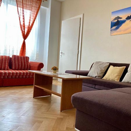 Apartman Novy Smokovec 75 Leilighet Vysoké Tatry Eksteriør bilde