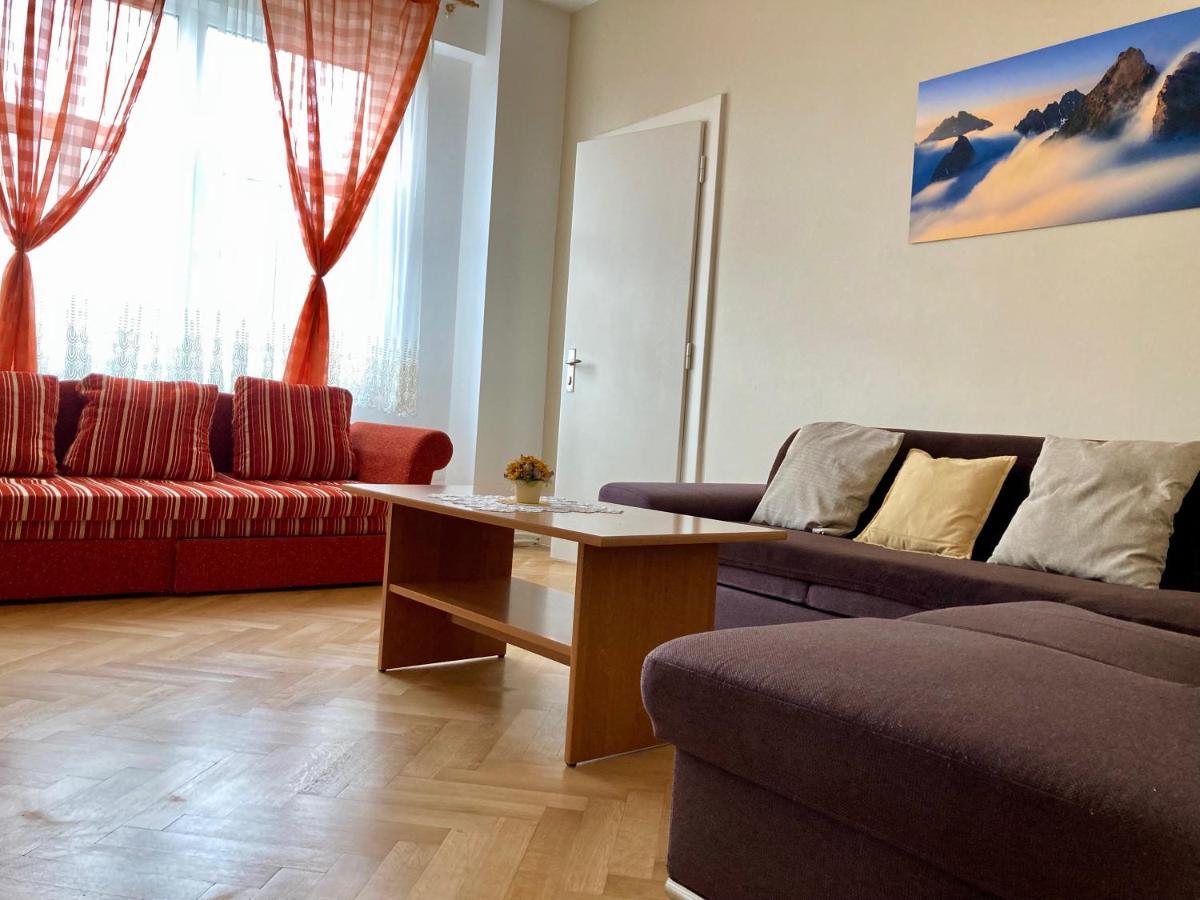 Apartman Novy Smokovec 75 Leilighet Vysoké Tatry Eksteriør bilde